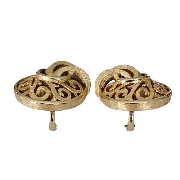 Trifari Crown Over T Gold Tone Round Open Scroll Clip On Earrings, Signed L77 - Picture 5 of 13